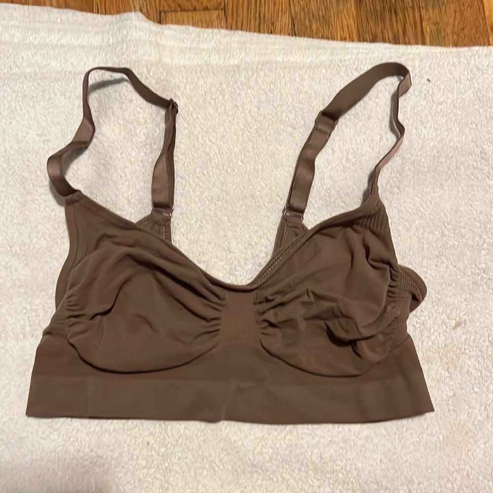 SKIMS SCULPTING BRALETTE